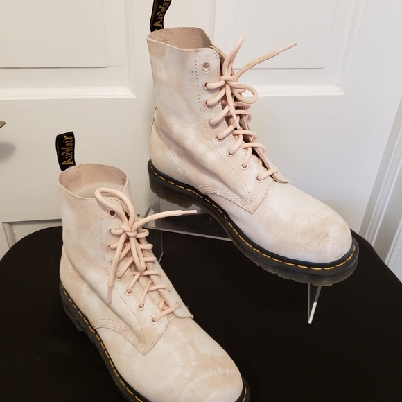 EUC Dr. Martens 1460 Pascal Pink Tie Dye Boots Size 10, Stylish, Chic - Picture 3 of 15